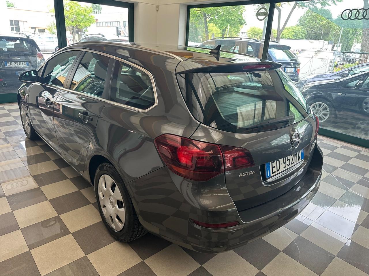 Opel Astra 1.7 CDTI 110CV Station Wagon Cosmo