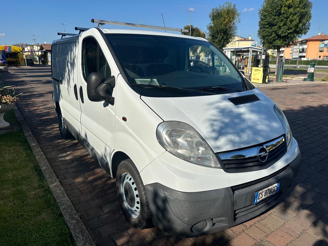 Opel vivaro 2013 diesel 2.0