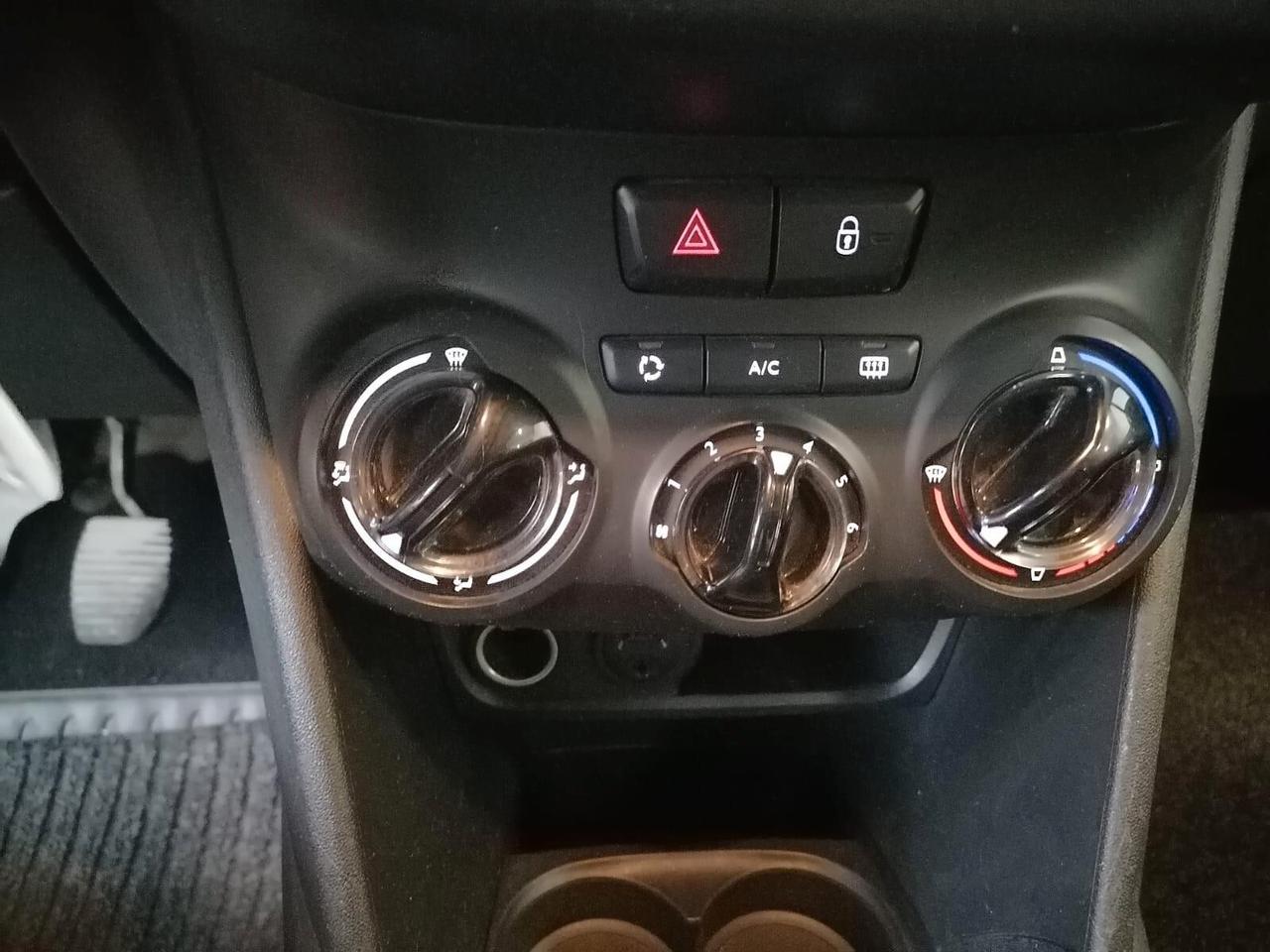 Peugeot 208 PureTech 82 5 porte Allure