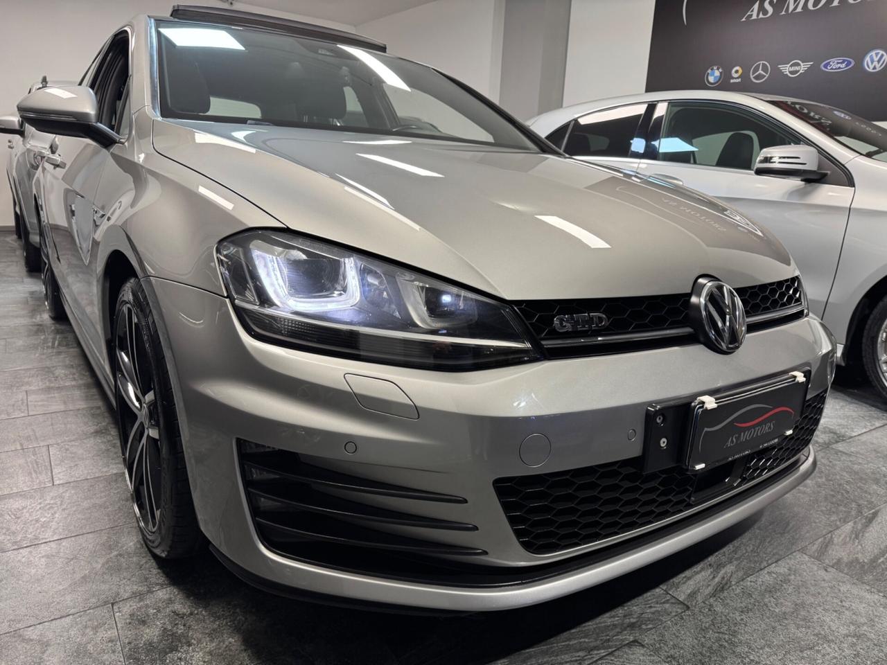 Volkswagen Golf GTD 2.0 TDI 184CV DSG TETTO