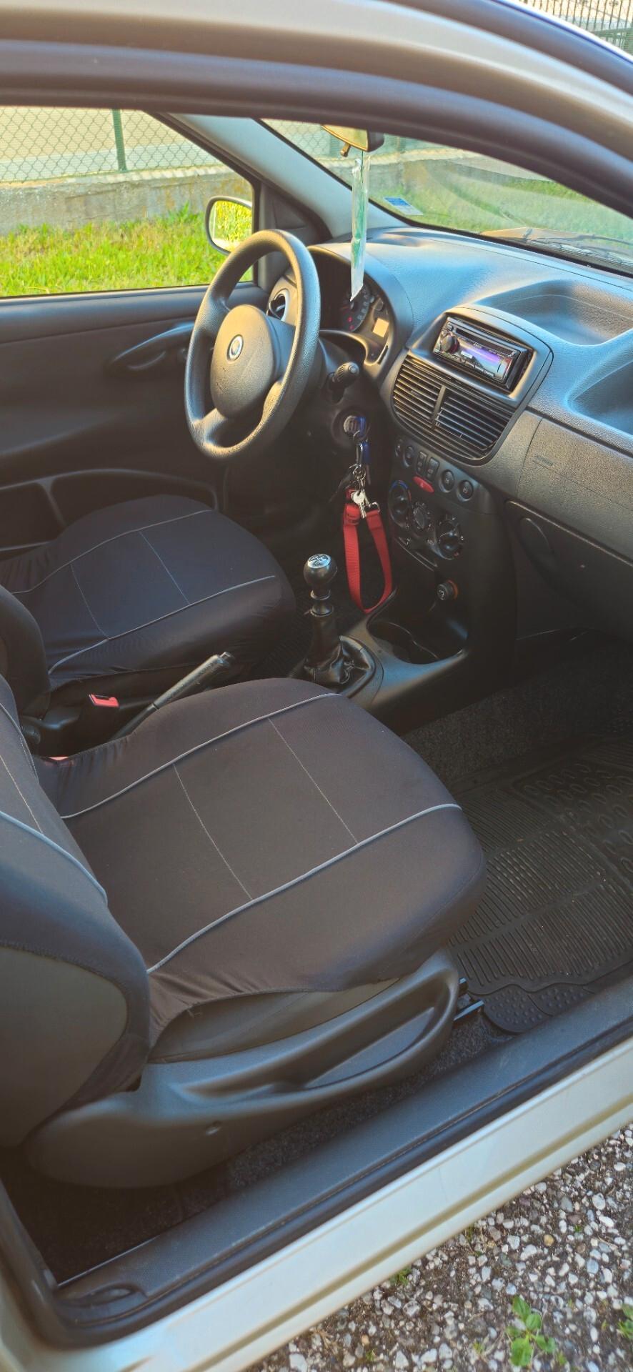 Fiat Punto Classic 1.2 benzina 44kw