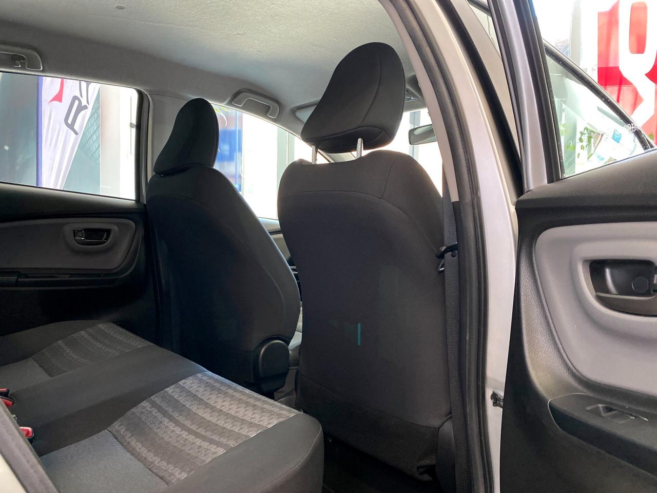 Toyota Yaris 1.4 D-4D 90CV Lounge 5 Porte – Garanzia 2031
