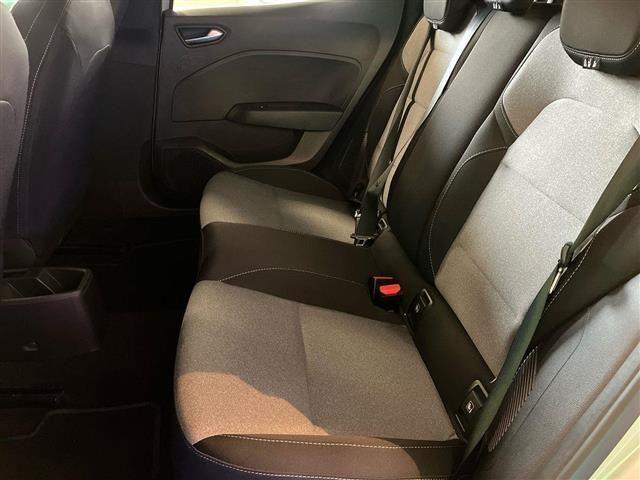 RENAULT Clio 1.6 E-Tech full hybrid Evolution 145cv