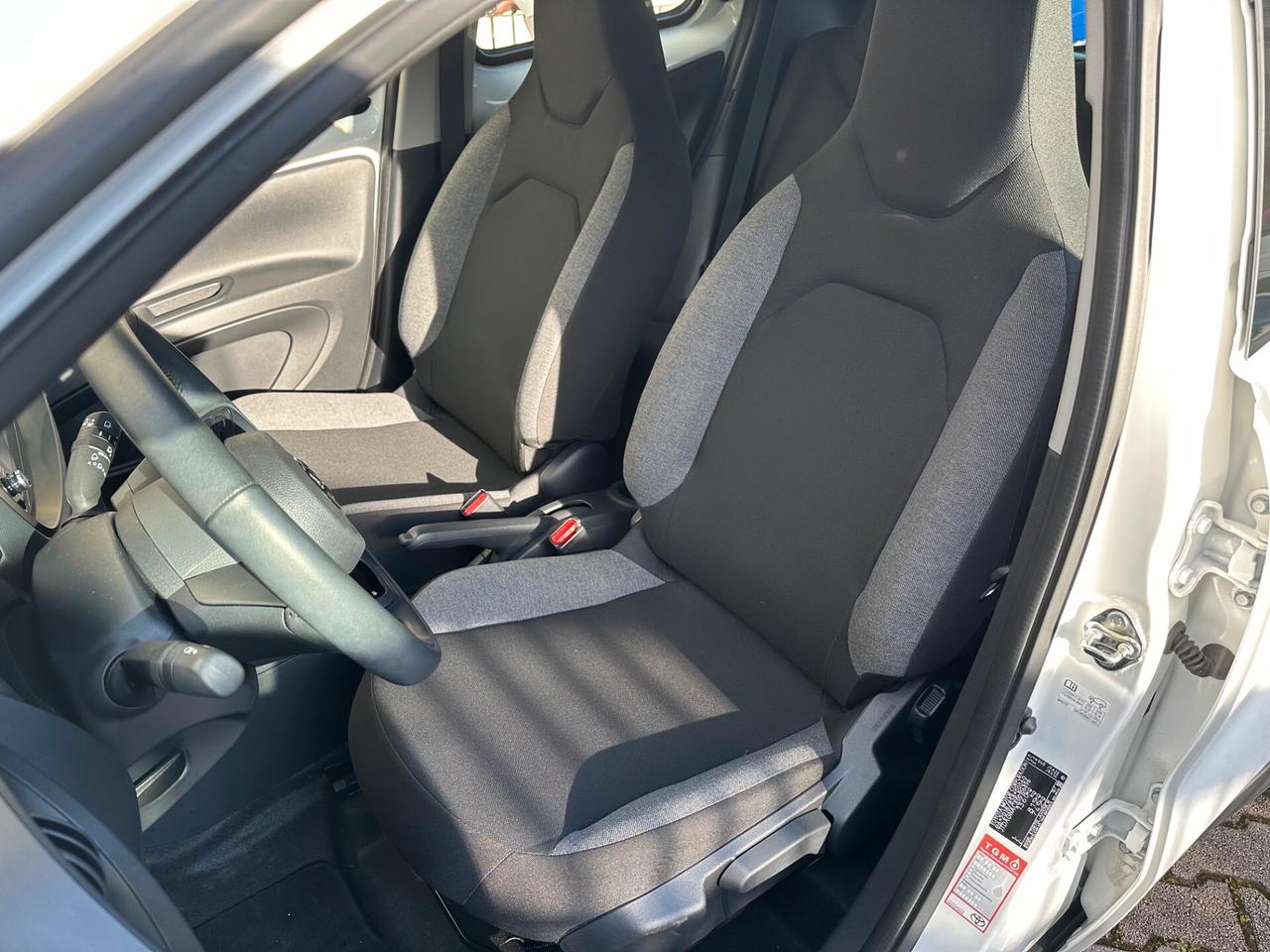 Toyota Aygo X C.AUT. 5 porte Active 04/23 KM.18586