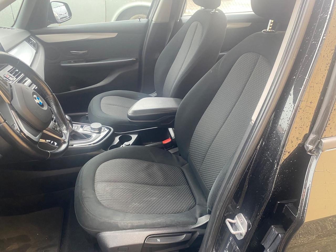 Bmw 2er Active Tourer 218d Advantage