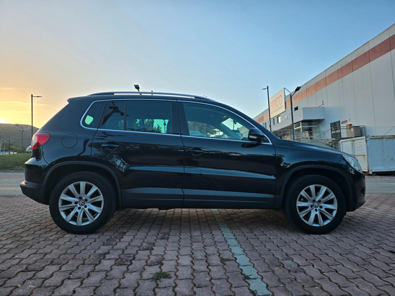 Volkswagen Tiguan 2.0 TDI DPF 4MOTION DSG R-Line