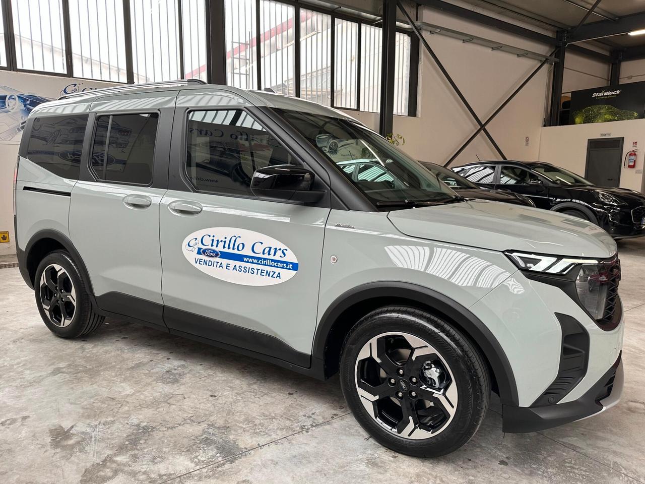 Ford Tourneo Courier 1.0 EcoBoost Active