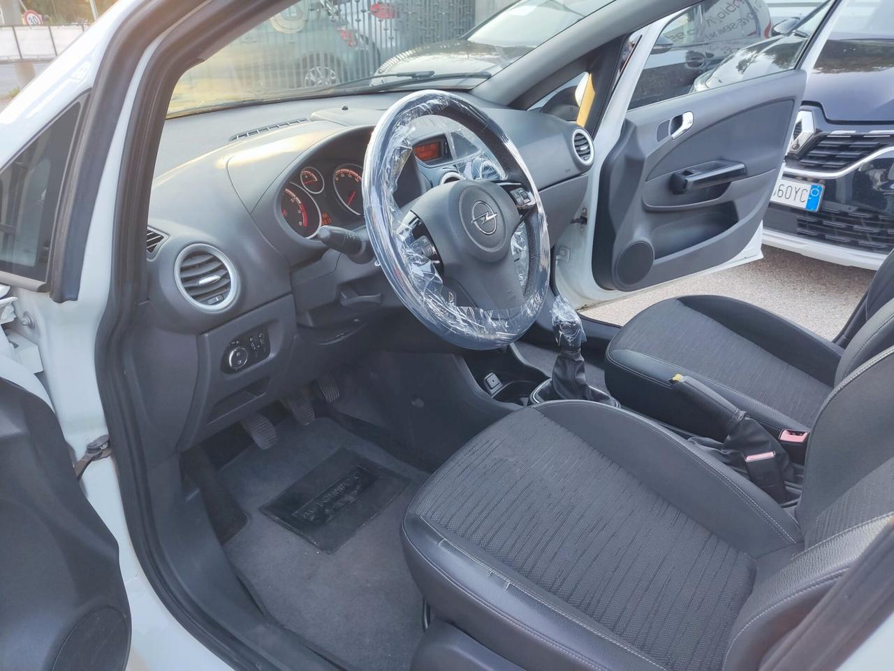 Opel Corsa 1.2 5 porte Edition