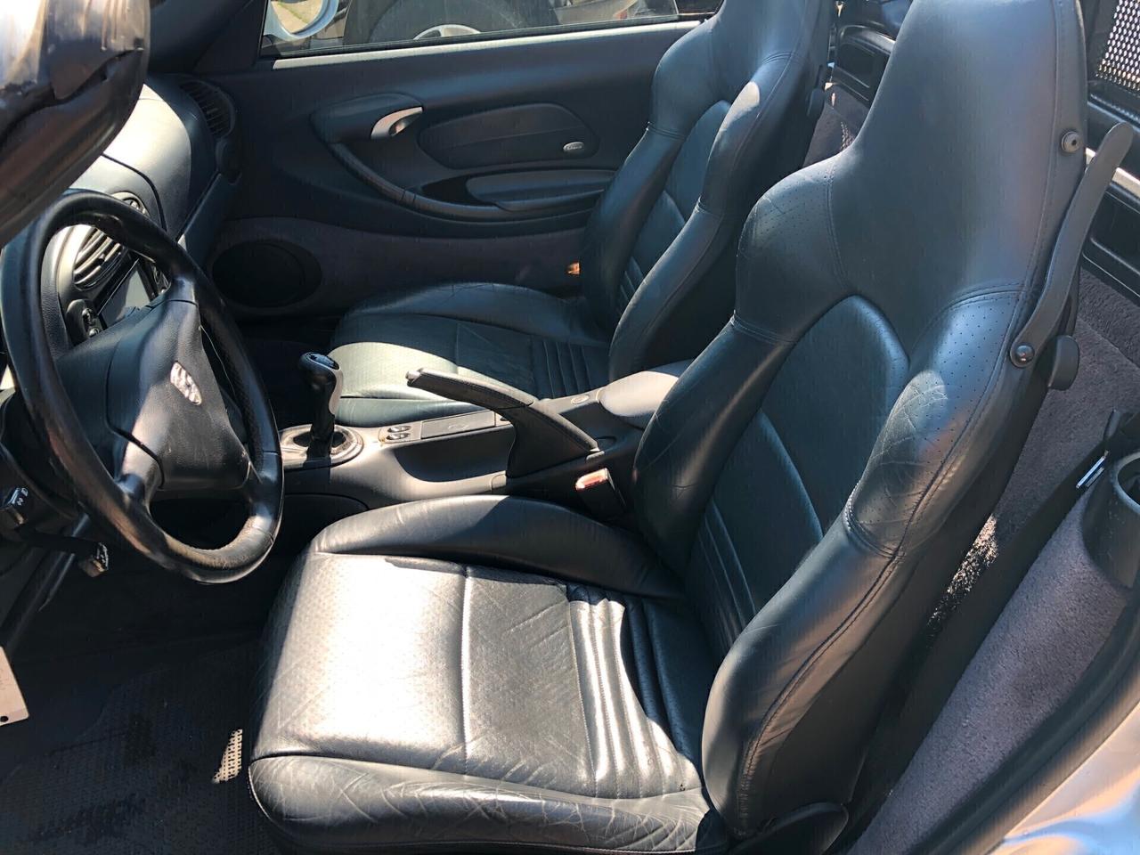 Porsche Boxster 2.7i 24V cat