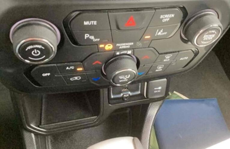 Jeep Renegade 1.6 M-jet 120cv Autom. *FULL OPT.*