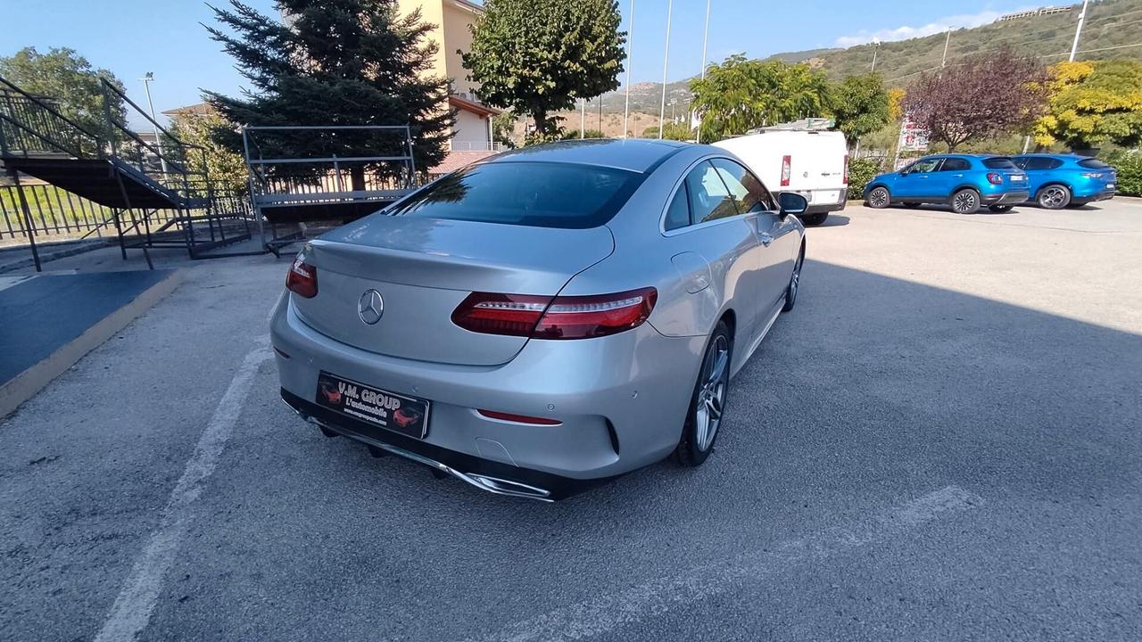 Mercedes-benz E 220 d Auto Premium AMG Coupé