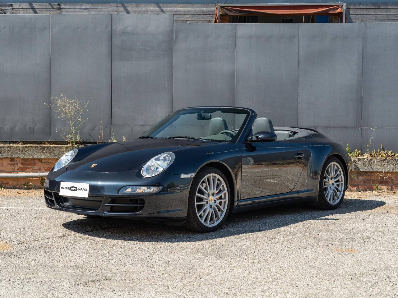 Porsche 911 Carrera 4S Cabriolet