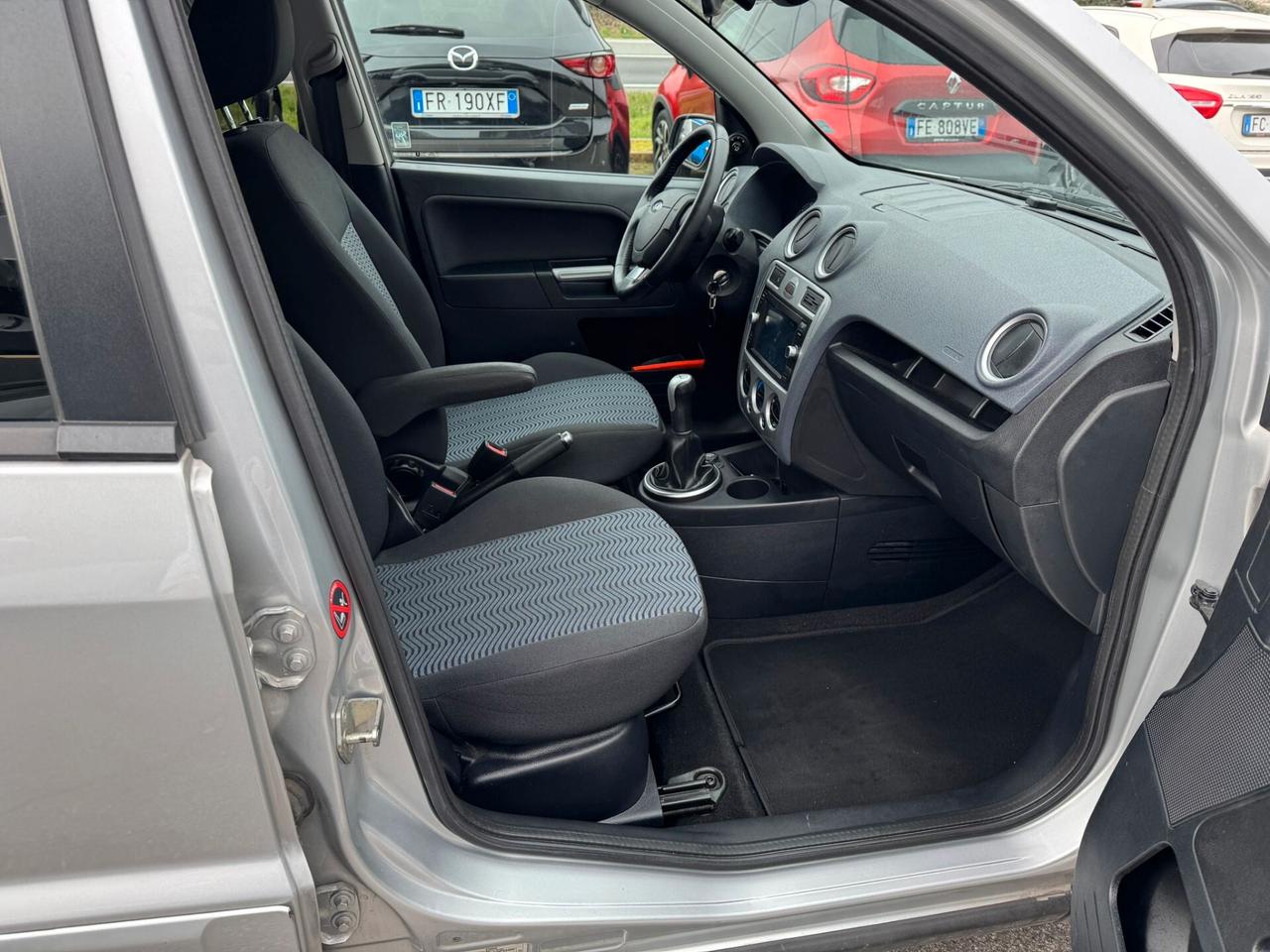 Ford Fusion 1.4 16V 5p. Titanium