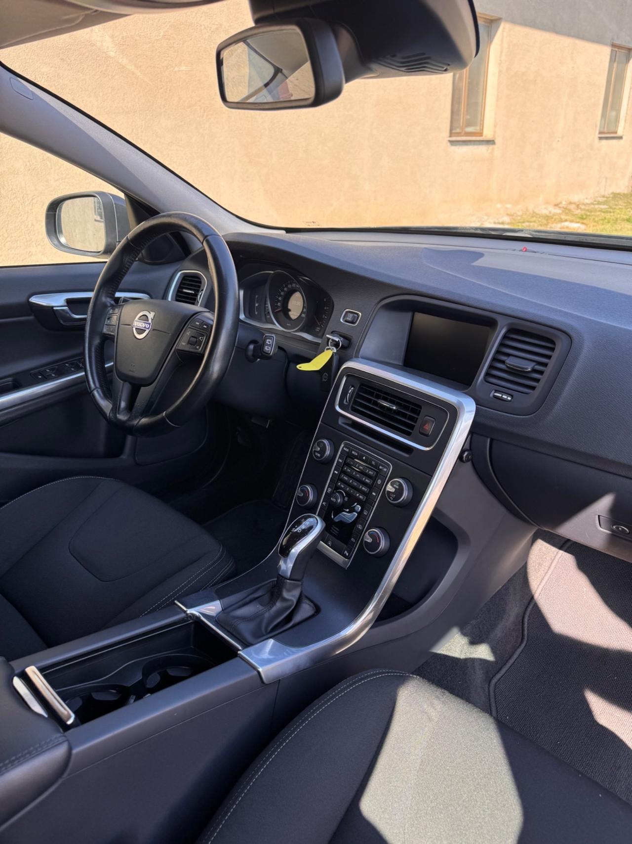 Volvo V60 D3 Geartronic Summum