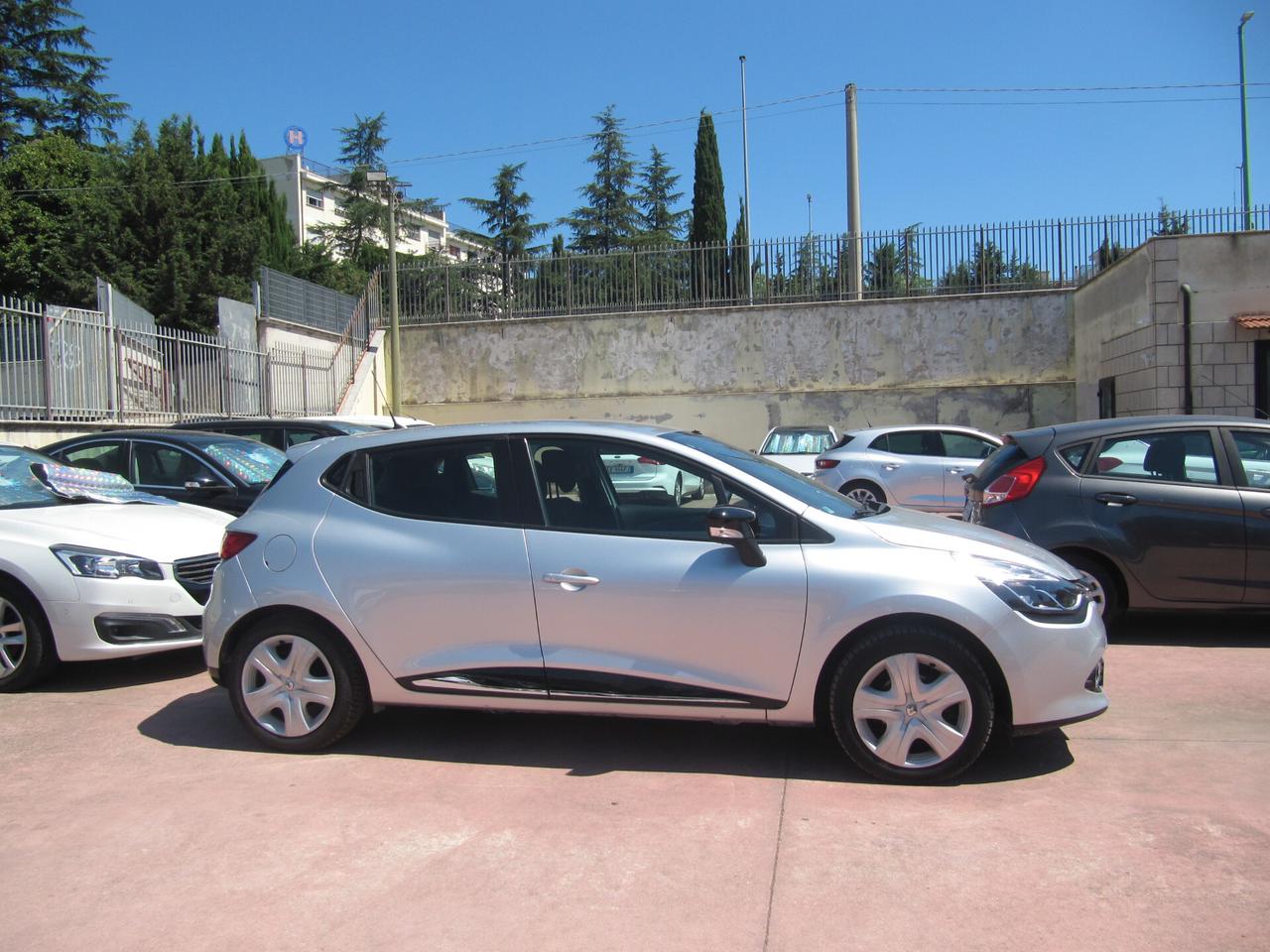 Renault Clio 1.2 75CV 5 porte Live - benzgpl