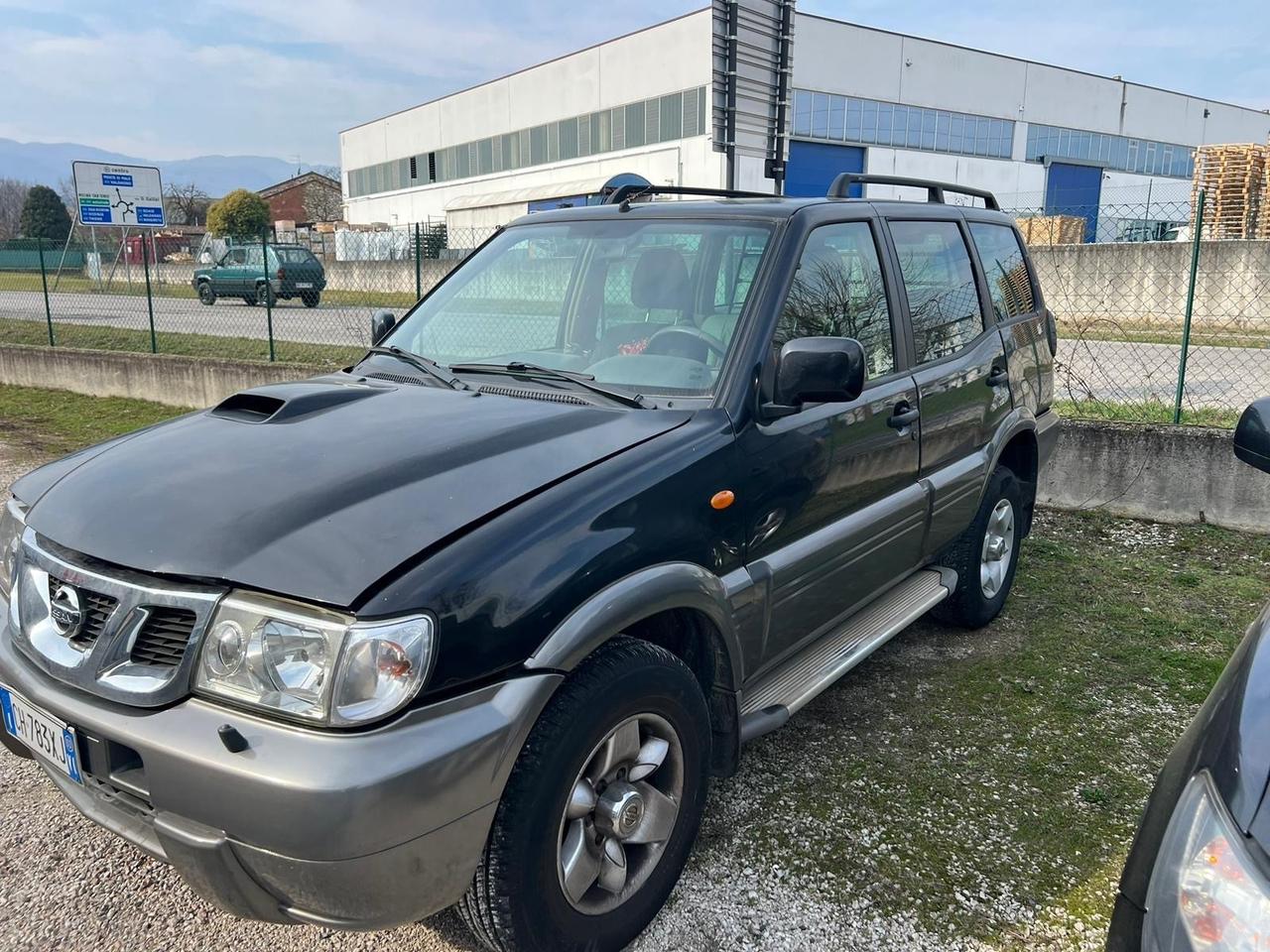 Nissan Terrano 2.7 turbodiesel 5 porte