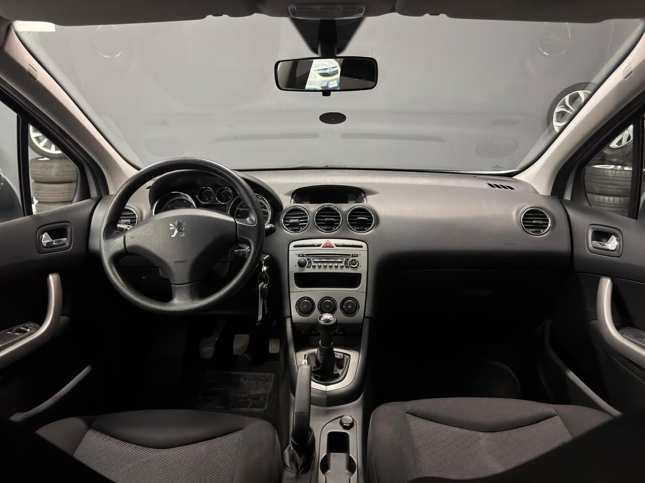 Peugeot 308 1.4 VTi 98CV 5p. Premium