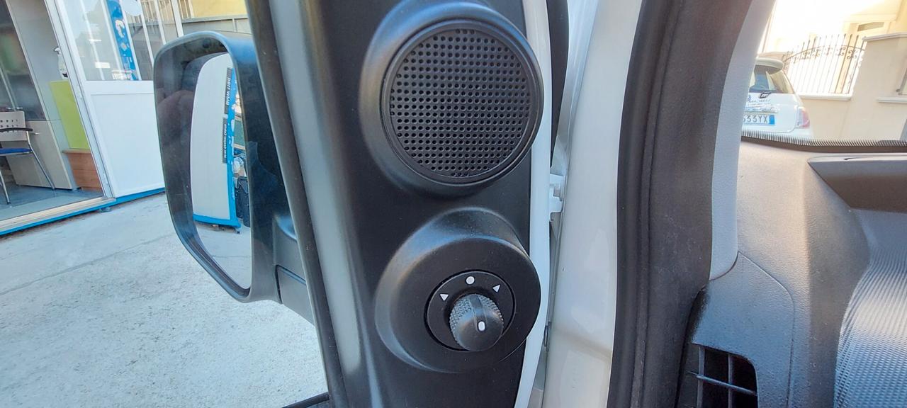 FIORINO QUBO N1 TREKKING INSERIBILE 1,3 MTJ DIESEL 95 CV LEGA SENSORI FULL IMPECCABILE