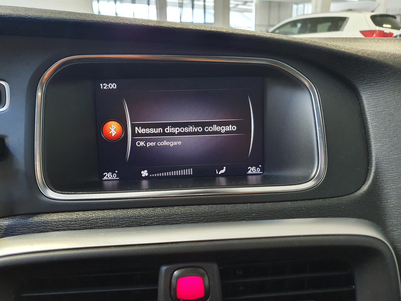 VOLVO V40 (2012-2020) - V40 D2 Geartronic Business