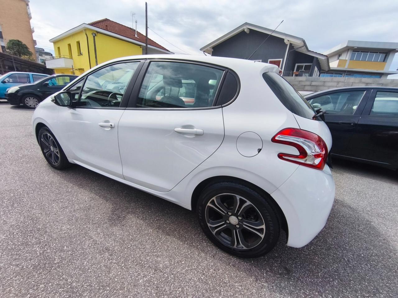 Peugeot 208 1.4 VTi 95 CV 5p. GPL Allure