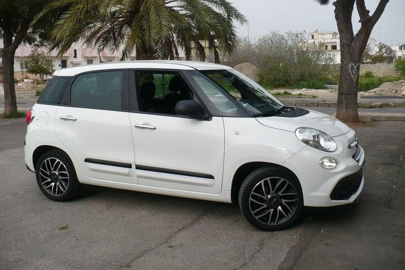 FIAT 500L Wagon 1.6 Multijet 120 CV Mirror