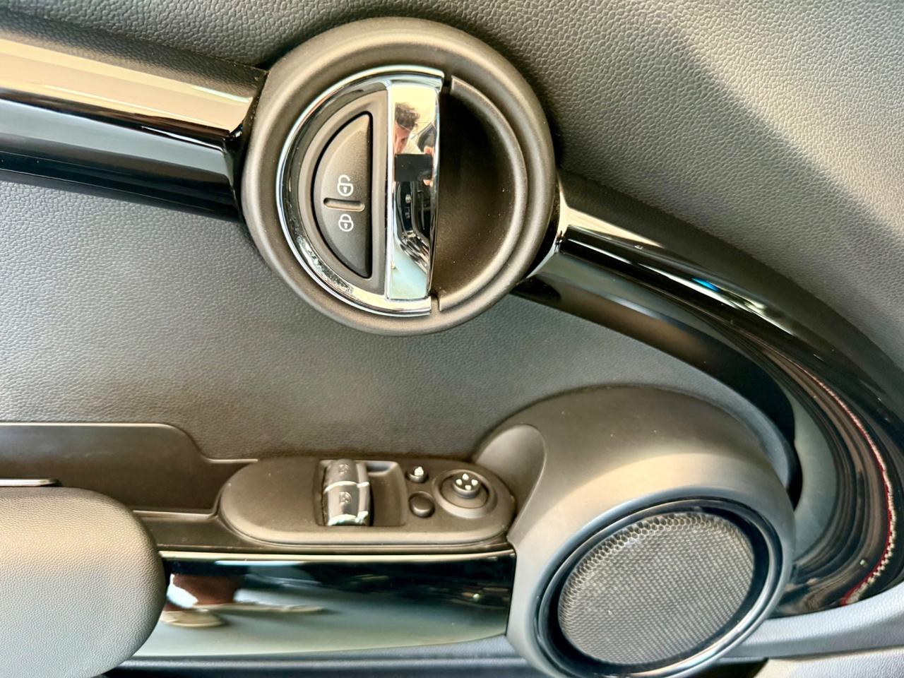 Mini Mini Cooper 2.0 SD Hype JCW 3p