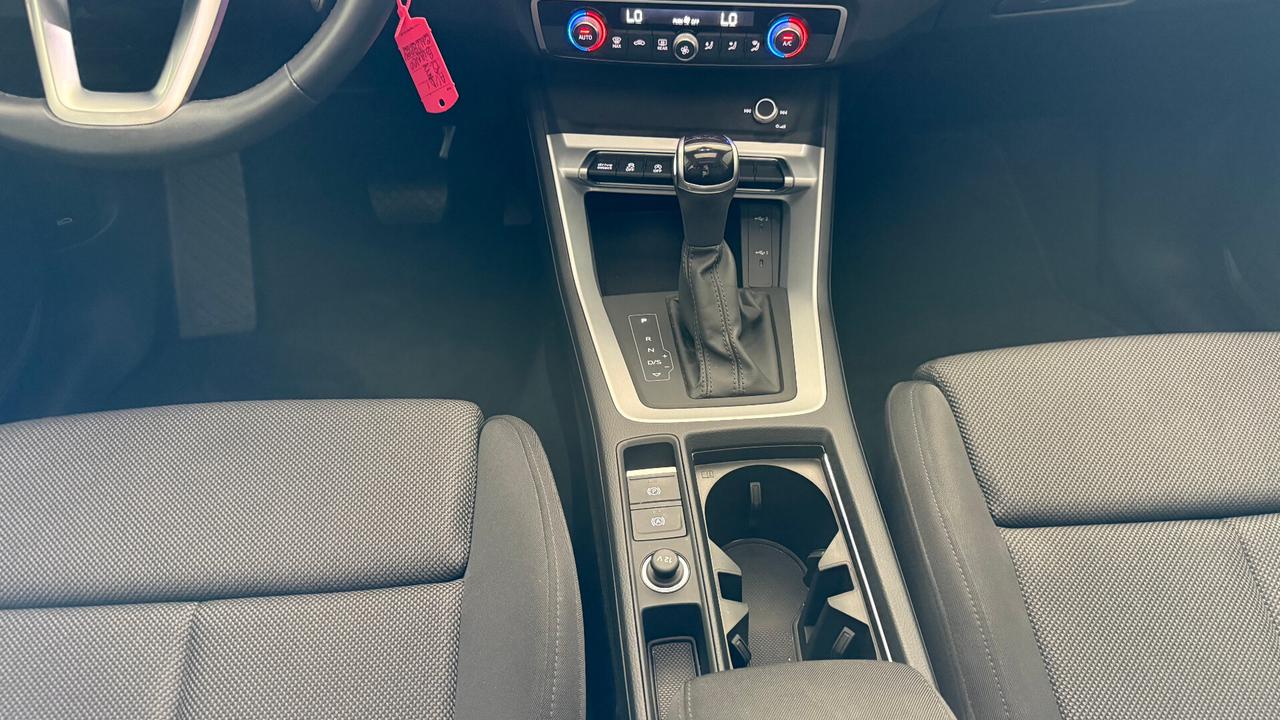 AUDI Q3 SPORTBACK S LINE TETTO IDENTITY BLACK