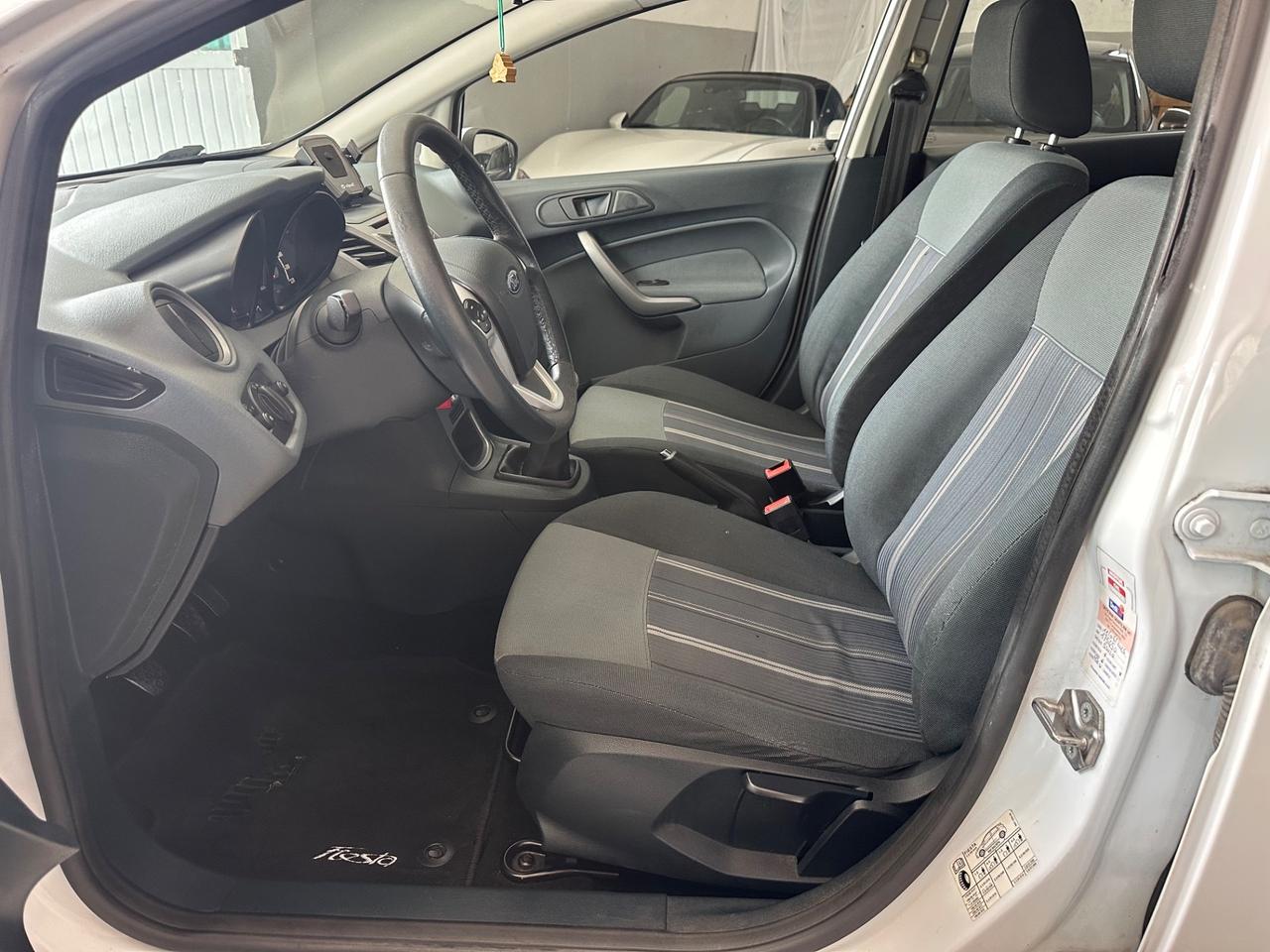 Ford Fiesta 1.4 5 porte Bz.- GPL Titanium