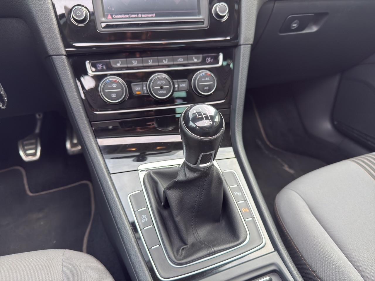 Volkswagen Golf 1.6 TDI 110 CV 5p. Sport Edition R LINE