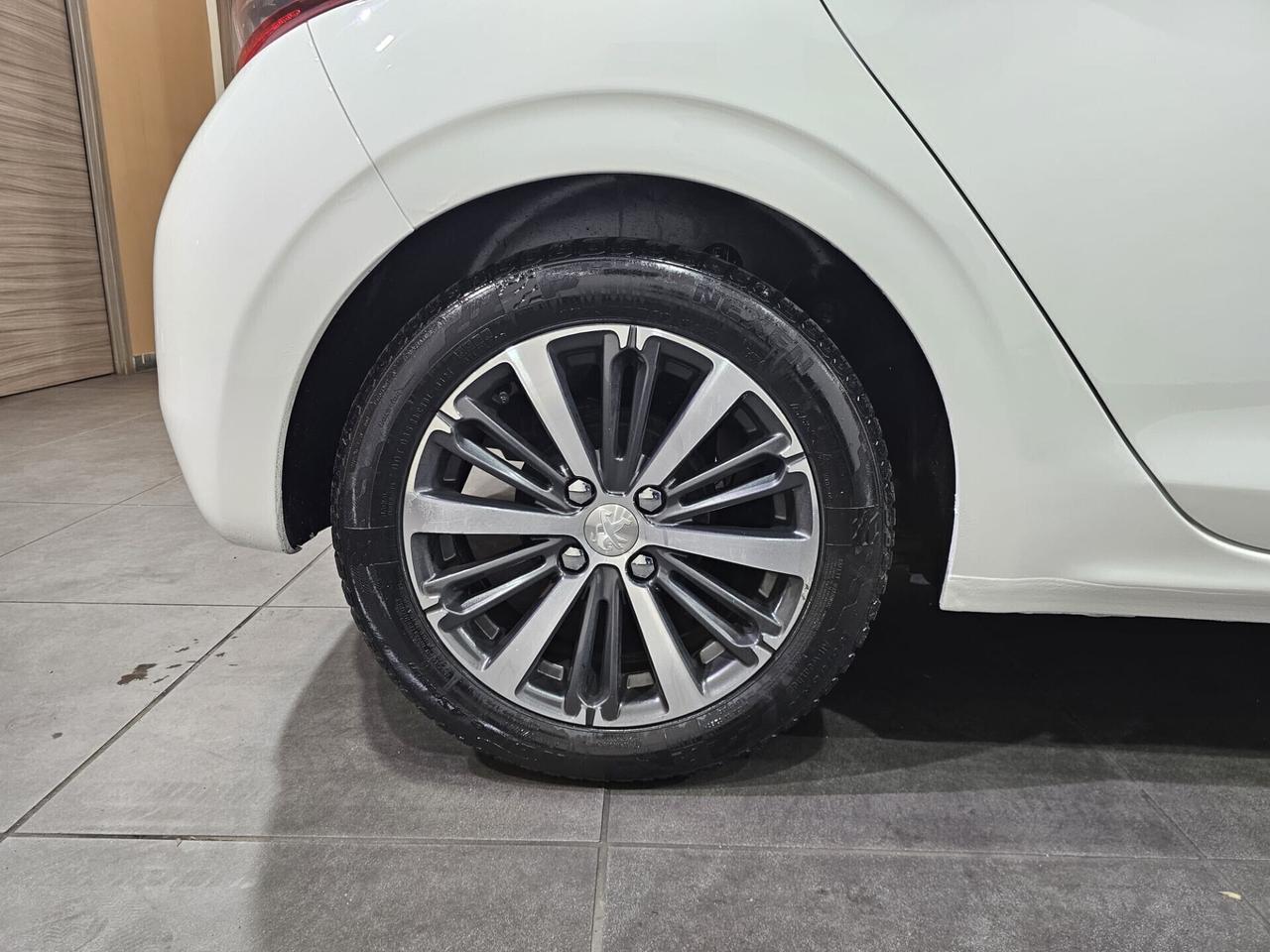 Peugeot 208 1.6 BlueHDi 75 Allure