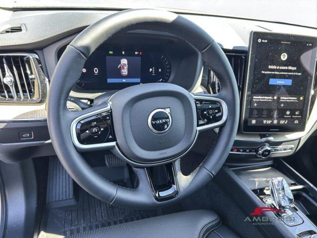 VOLVO XC60 B5 AWD Mild hybrid Benzina Ultra Dark