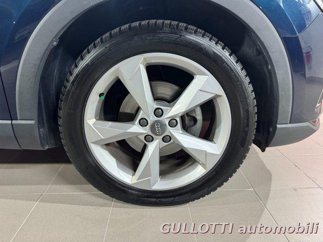 AUDI Q3 2.0 TDI 150 CV S-tronic Business