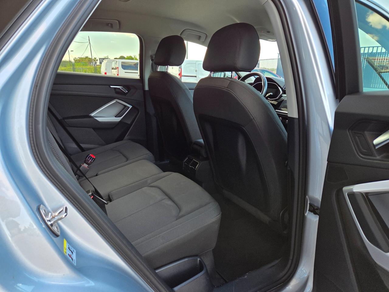 Audi Q3 35 TDI S tronic Business