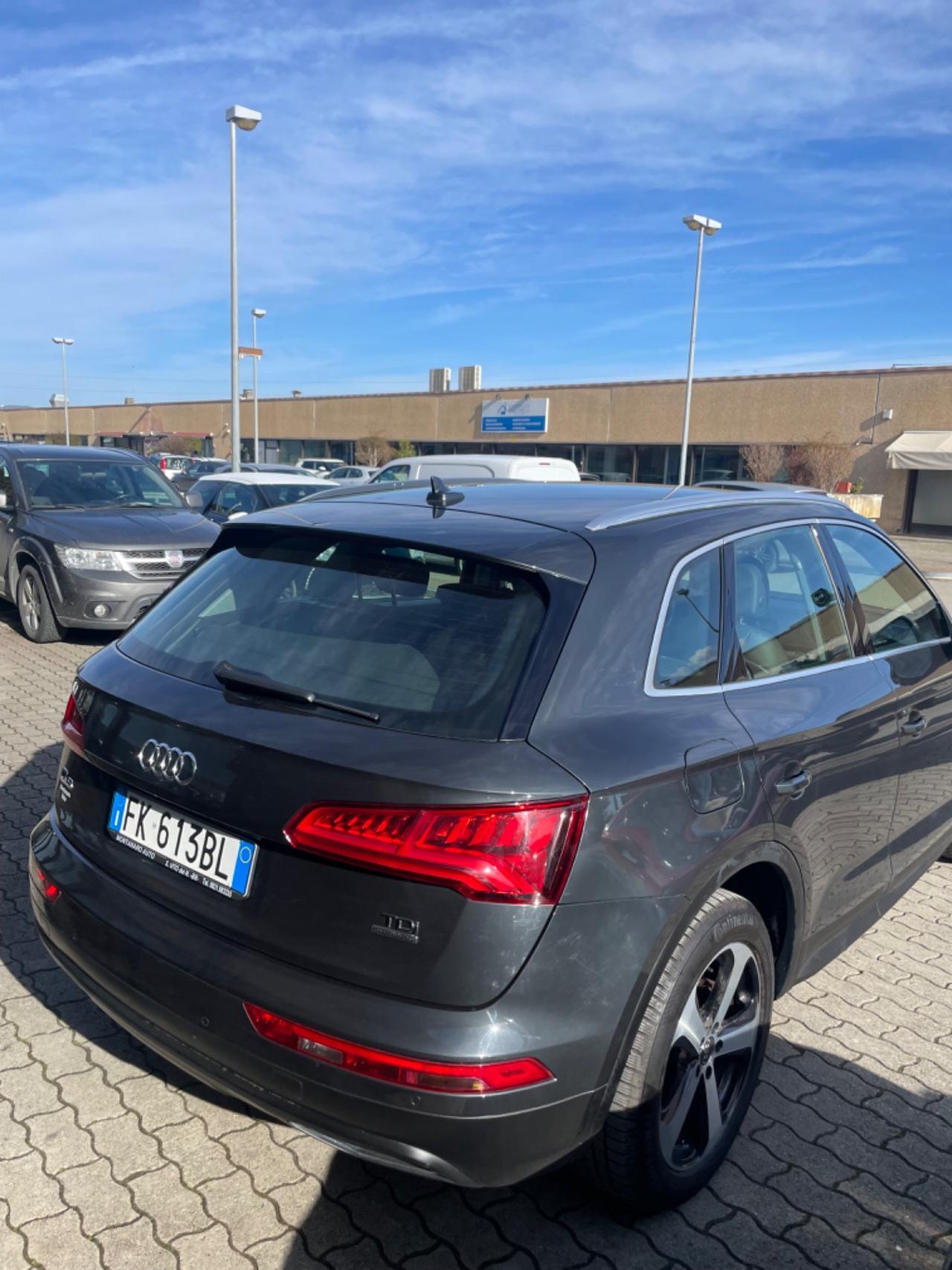 Audi Q5 2.0 TDI quattro S tronic Business