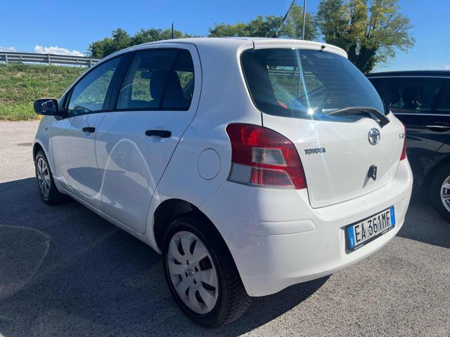 TOYOTA Yaris 1.0 5 porte Sol