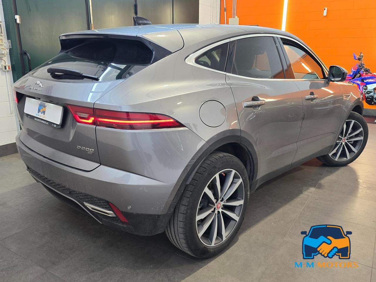 Jaguar E-Pace 2.0d i4 mhev R-Dynamic SE awd 204cv auto