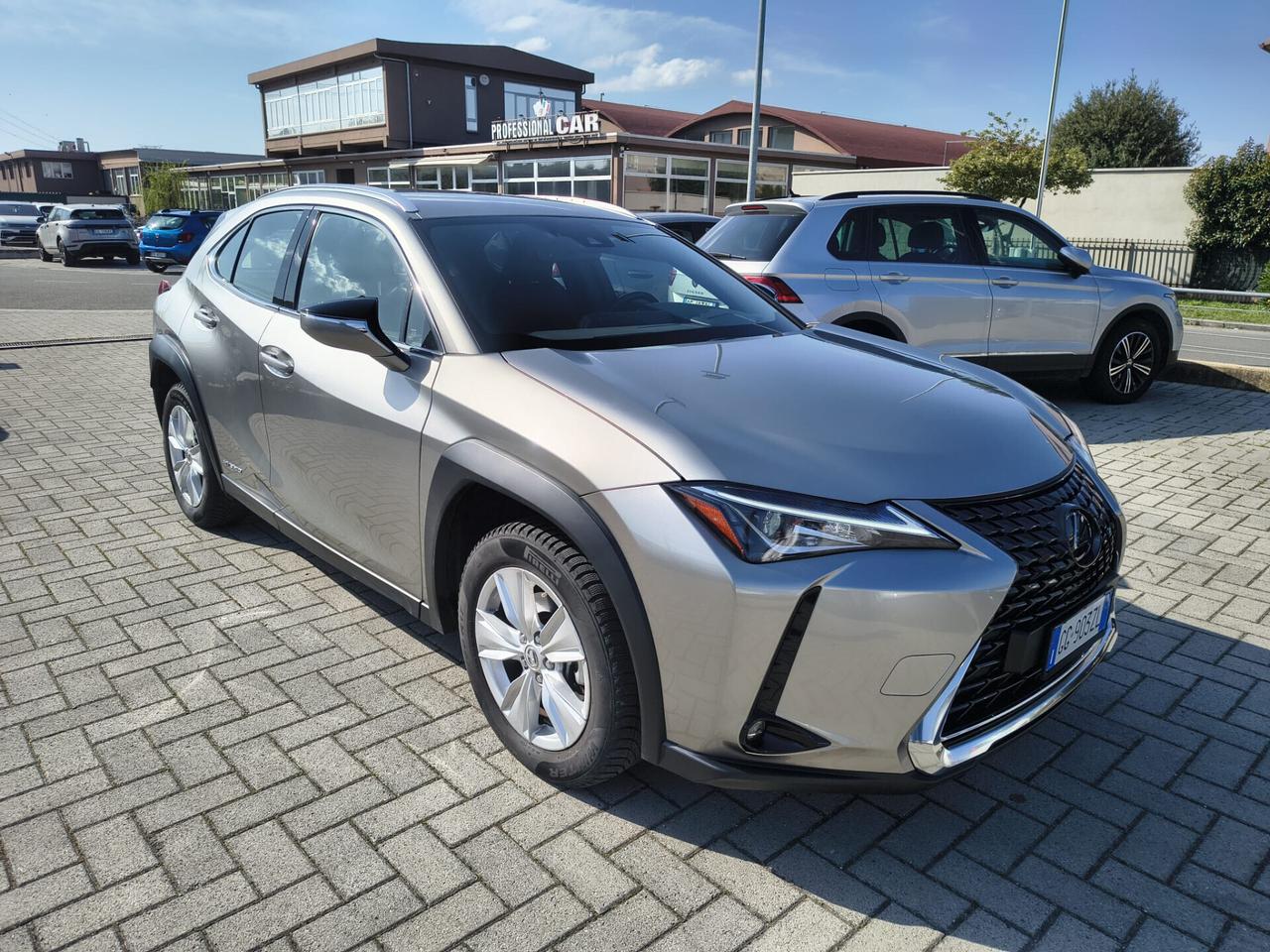 Lexus UX 2.0 Hybrid/ IBRIDA Business *KM 29000*