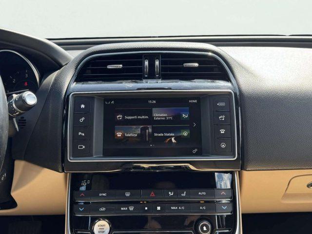 JAGUAR XE 2.0 D PURE AUTOMATICA