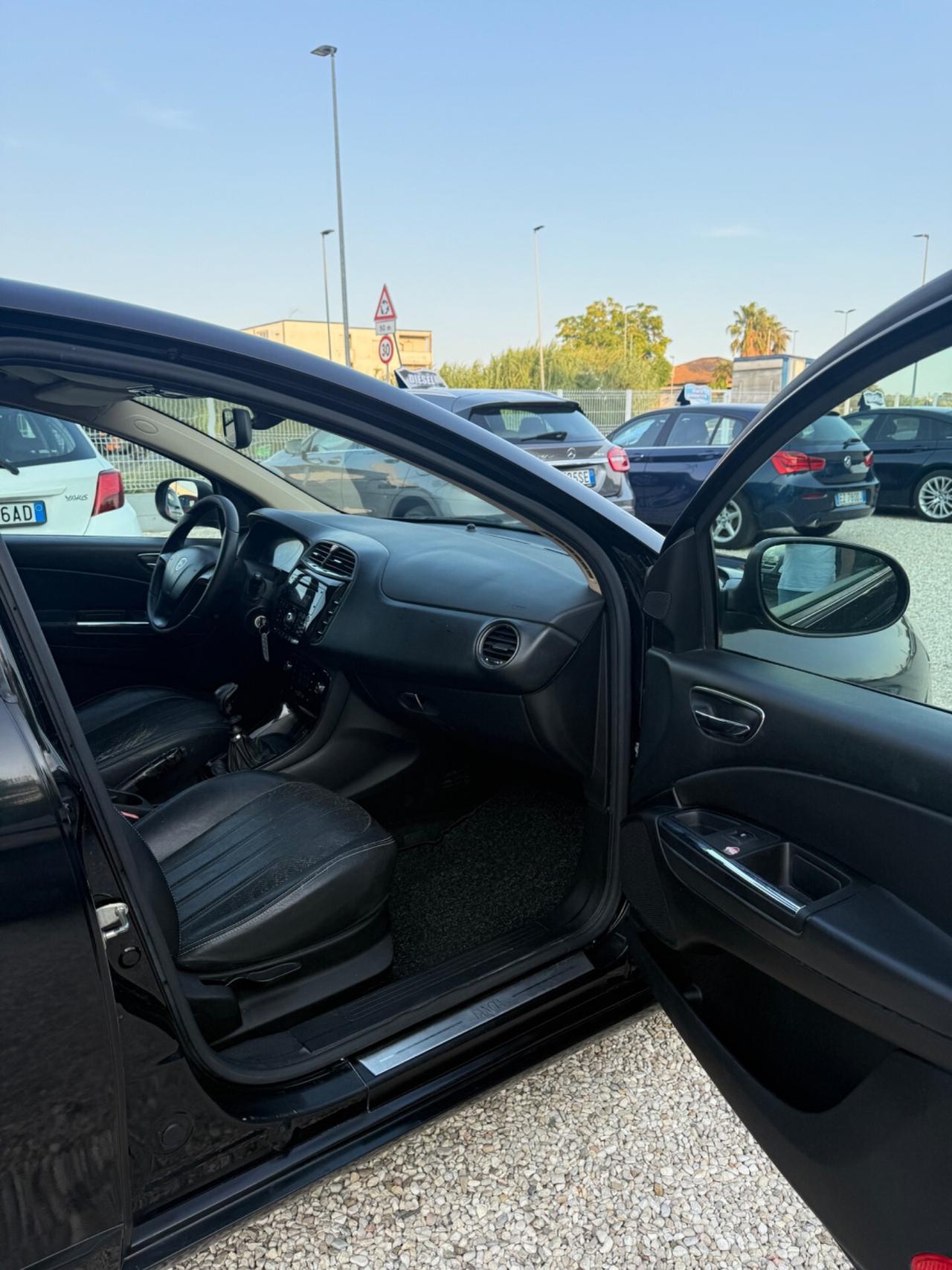 Lancia Delta 1.6 MJT DPF Gold