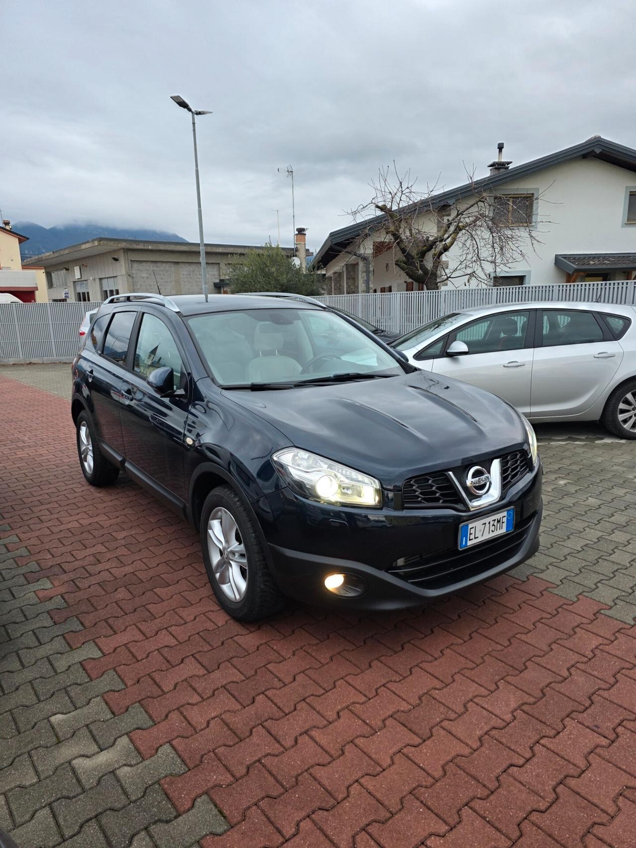 Nissan Qashqai Qashqai+2 2.0 dCi DPF 4WD aut. n-tec
