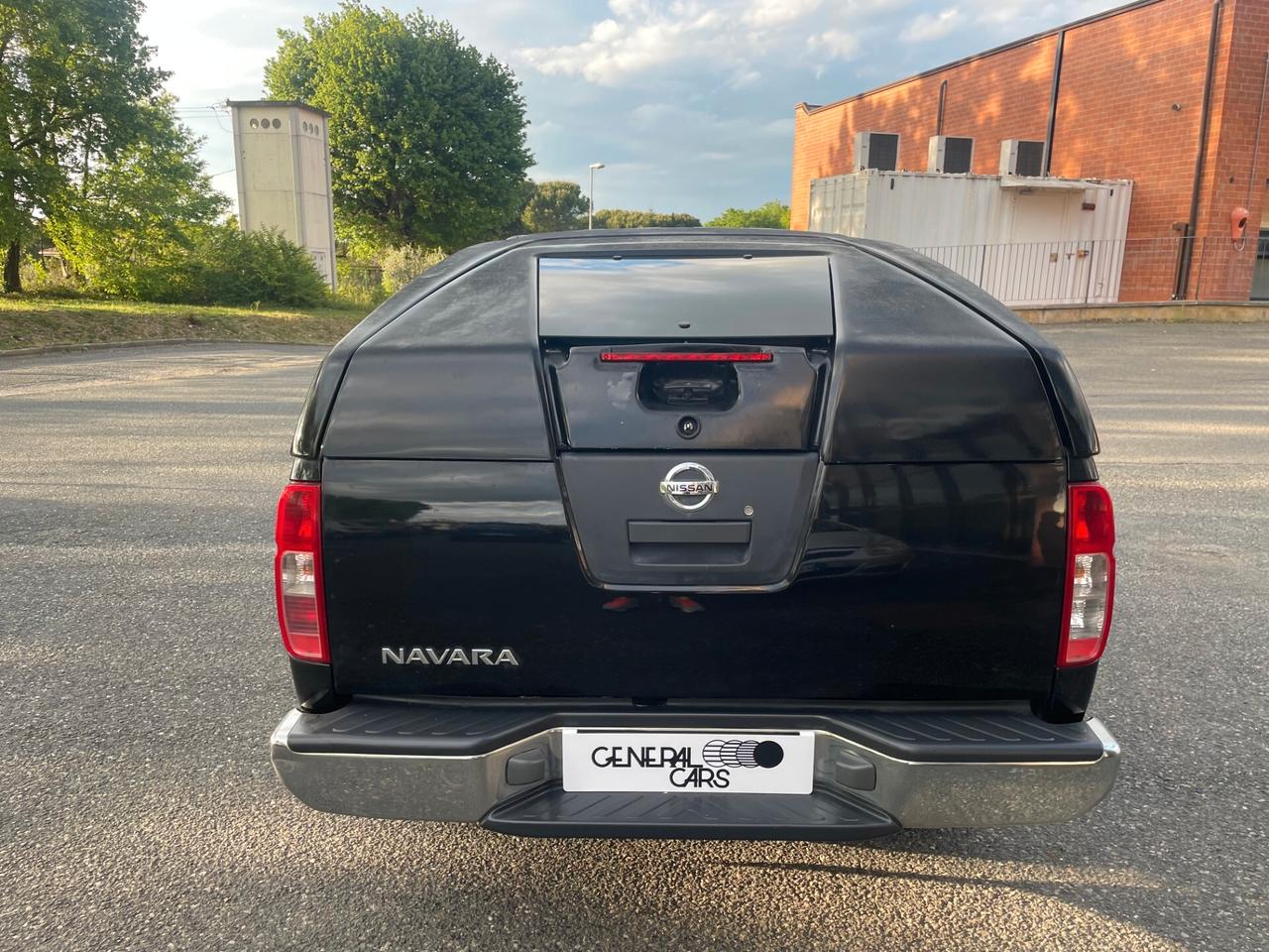 Nissan Navara 2.5 dCi 4 porte Double Cab LE HARD TOP