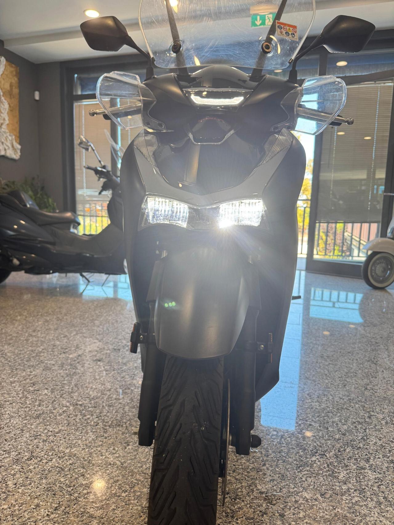Honda SH 150 Sport Keyless
