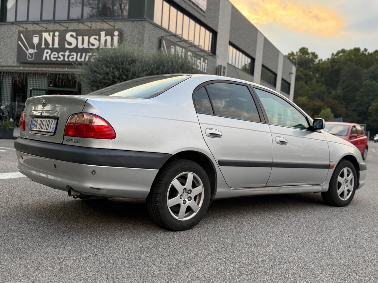 Toyota Avensis 1.6i 16V cat*Neopatentati*Solo 131000km