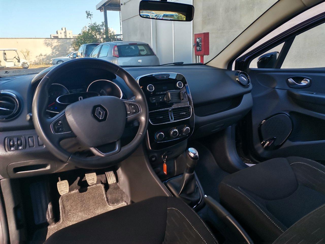 Renault Clio 5 Porte Clio 5p 1.2 Life (wave) 75cv E6