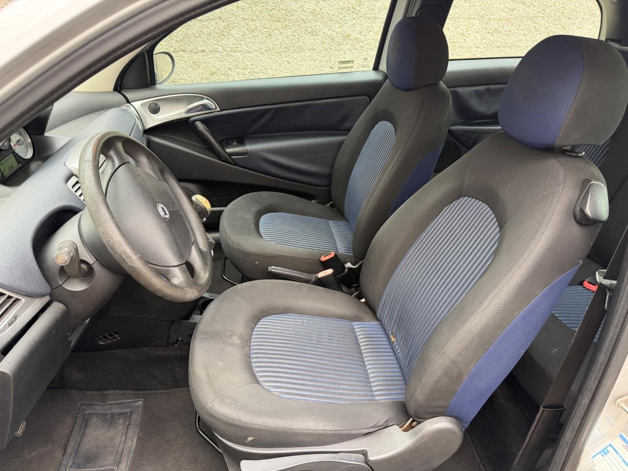 Lancia Ypsilon 1.2 benzina euro4 NEOPATENTATI