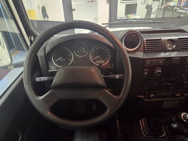 LAND ROVER Defender 90 2.4 TD4 PERFETTA
