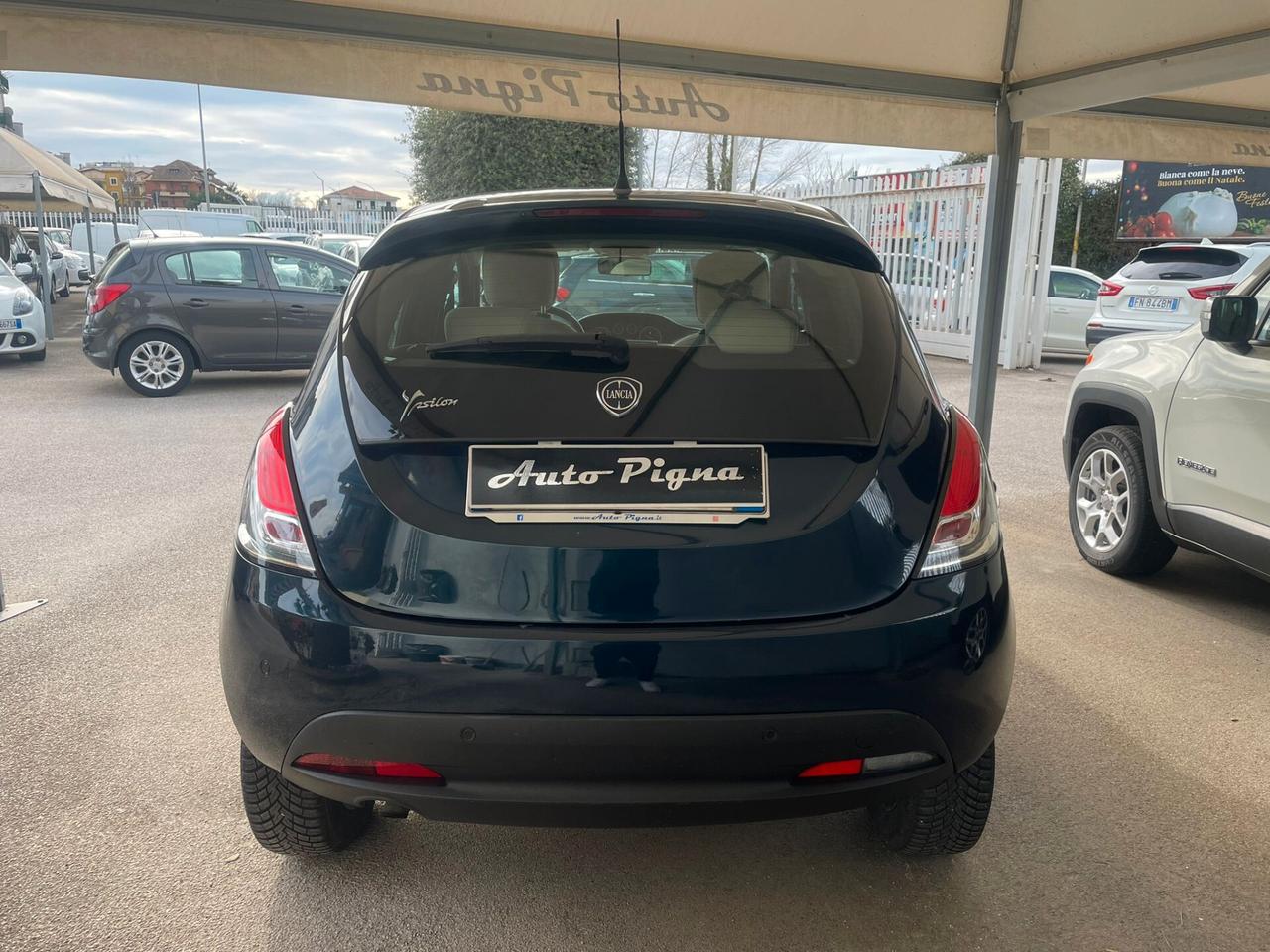 Lancia Ypsilon 0.9 TwinAir 85 CV 5 porte Metano Ecochic 30th Ann.