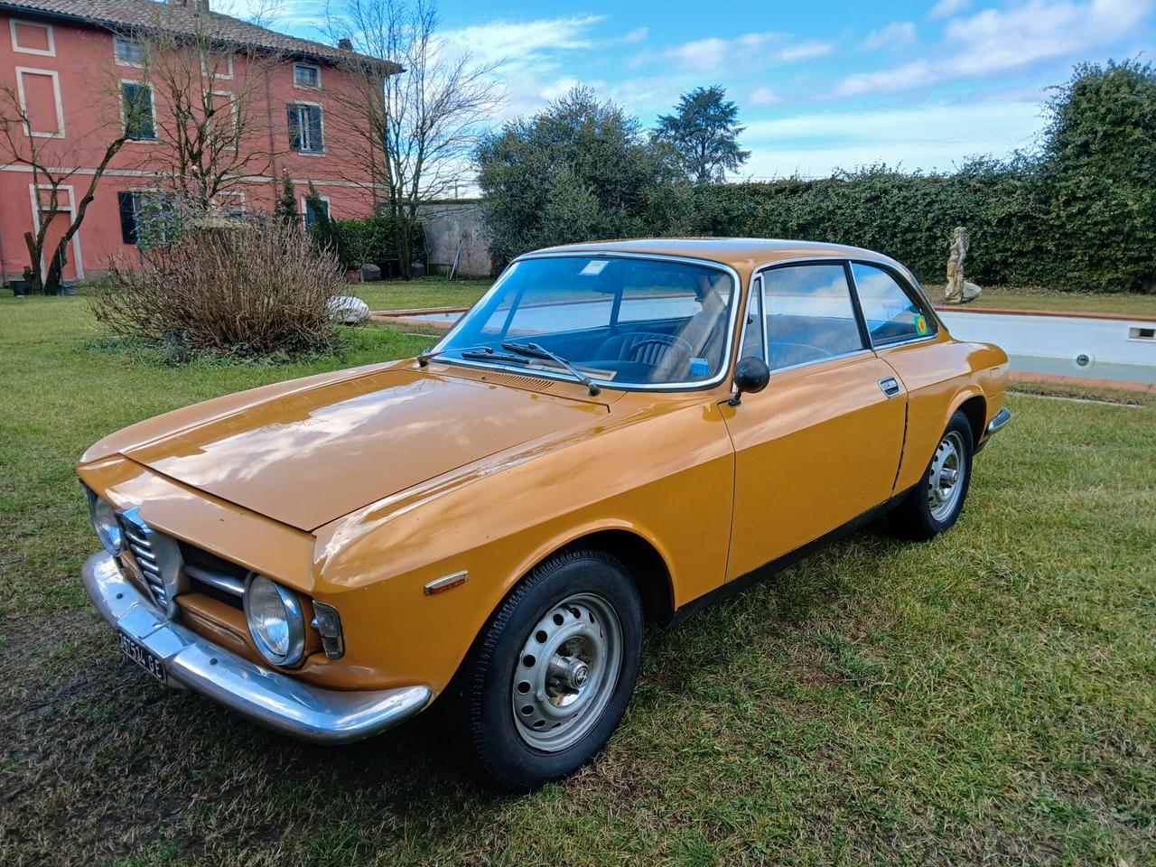 Alfa Romeo GT junior scalino prima serie