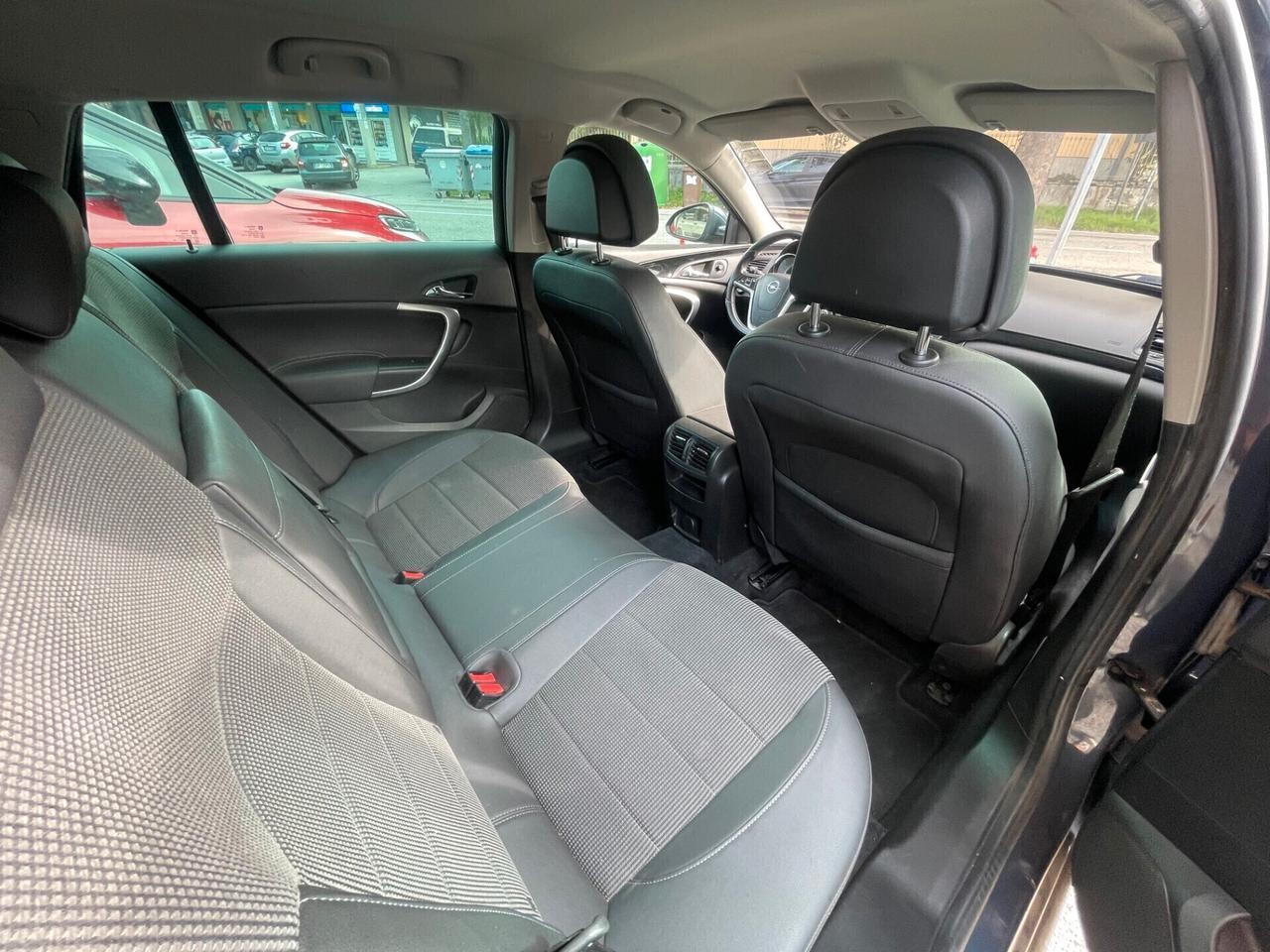 Opel Insignia 2.0 CDTI Tourer G. TRAINO