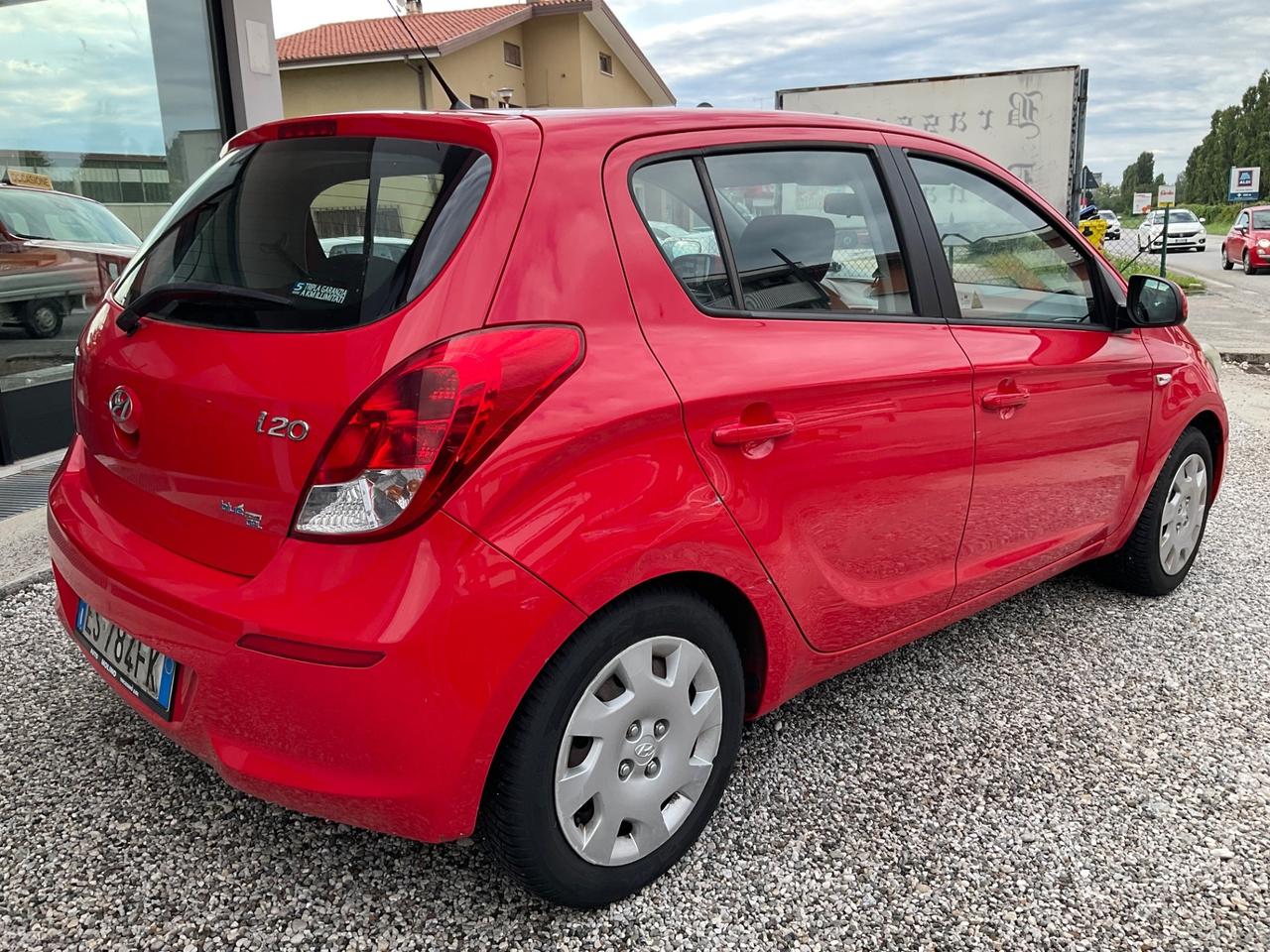 Hyundai i20 1.2 5p. Econext Sound Edition